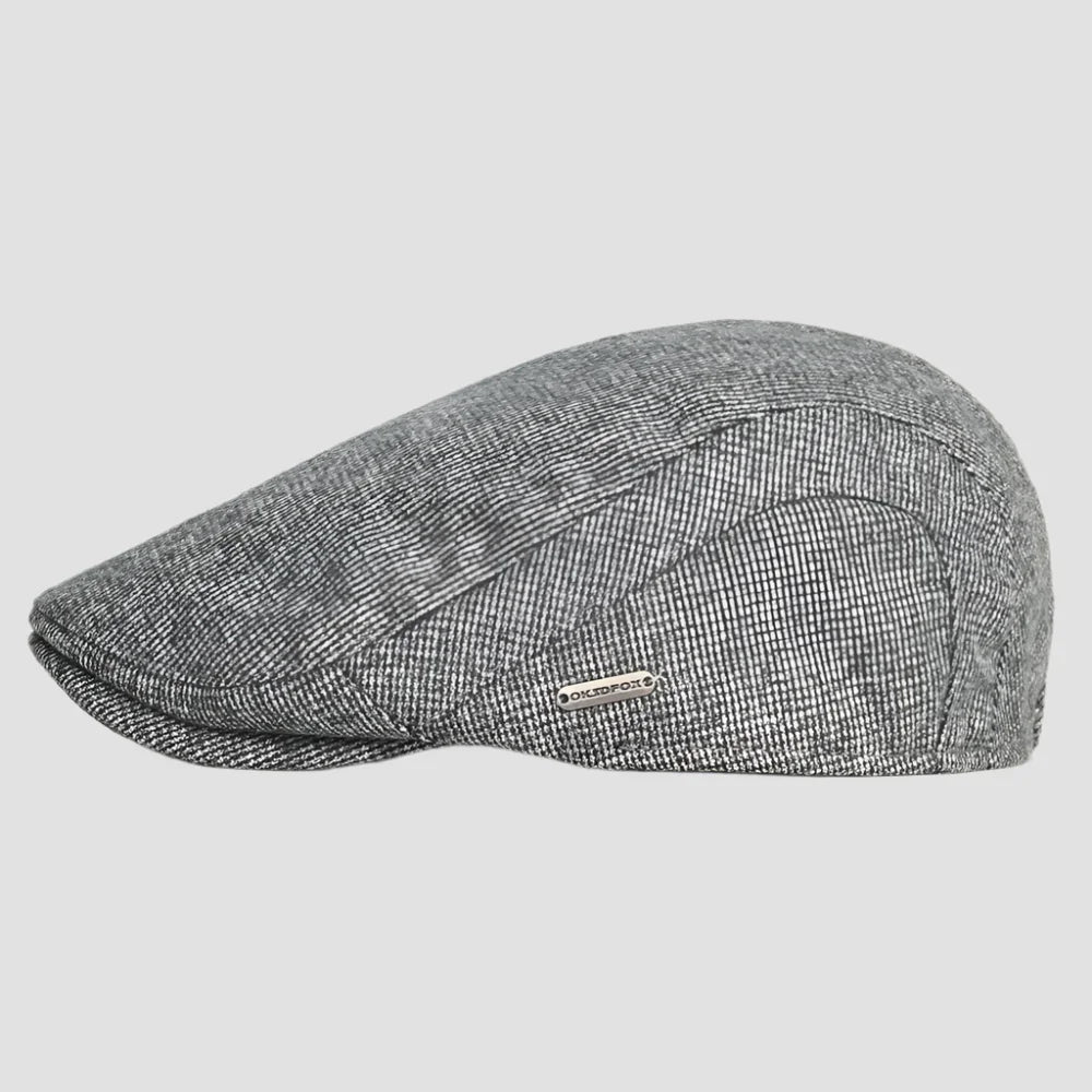 Gray tweed flat cap.