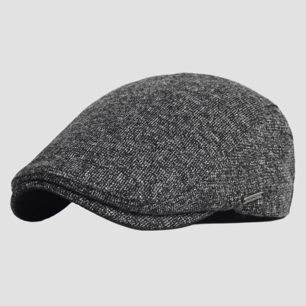 Gray tweed flat cap.