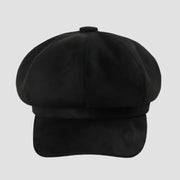 Black newsboy cap.