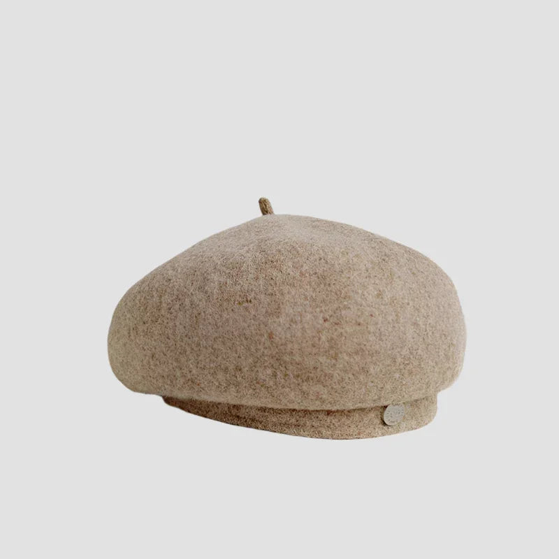 Beige wool beret.