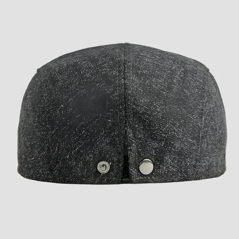 Gray tweed flat cap.