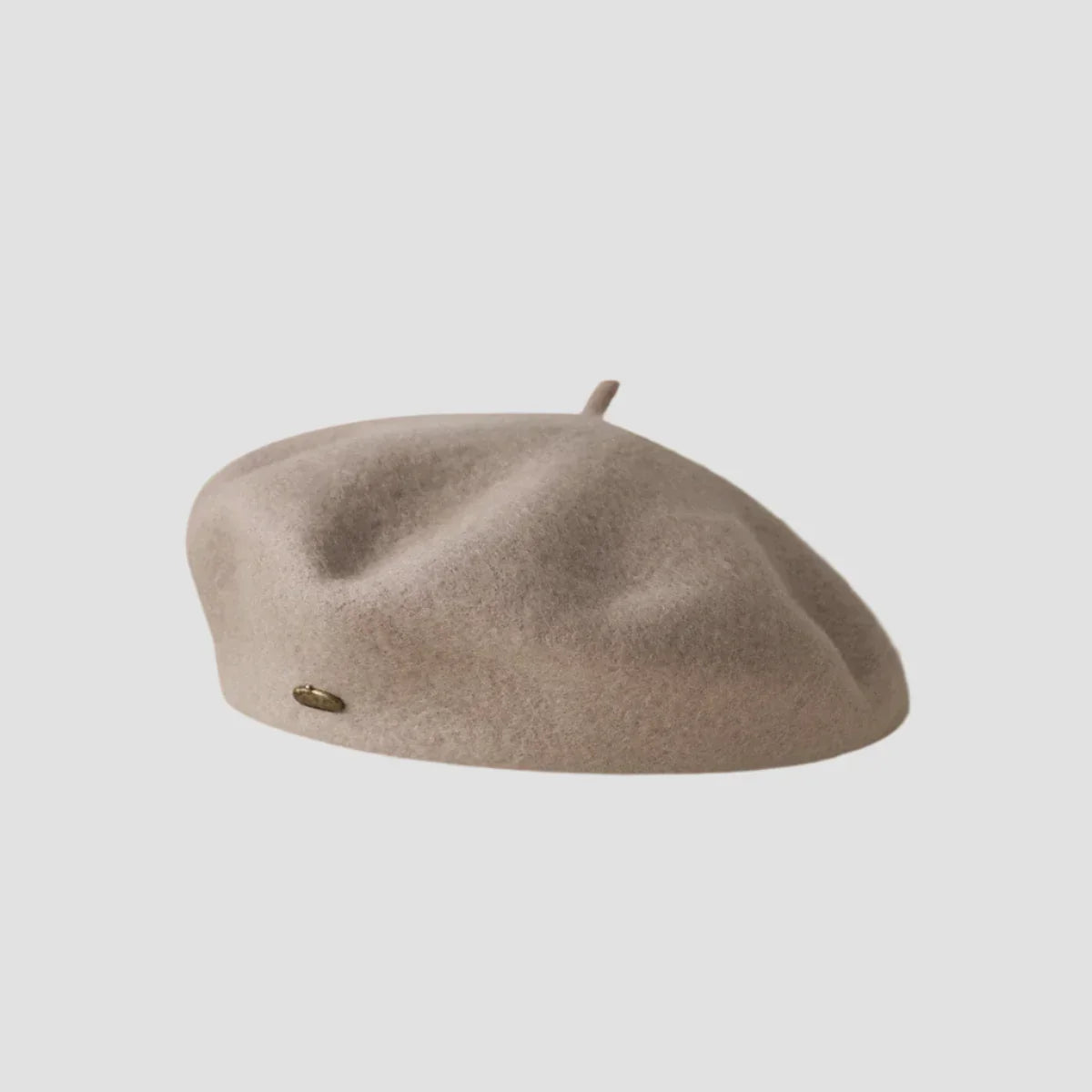 Beige wool beret.