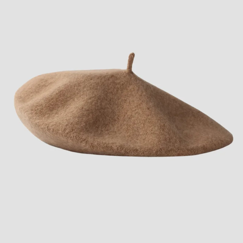 Beige wool beret.