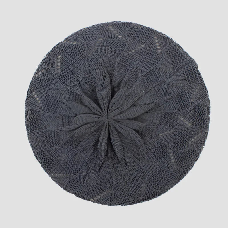 Gray knitted beret.