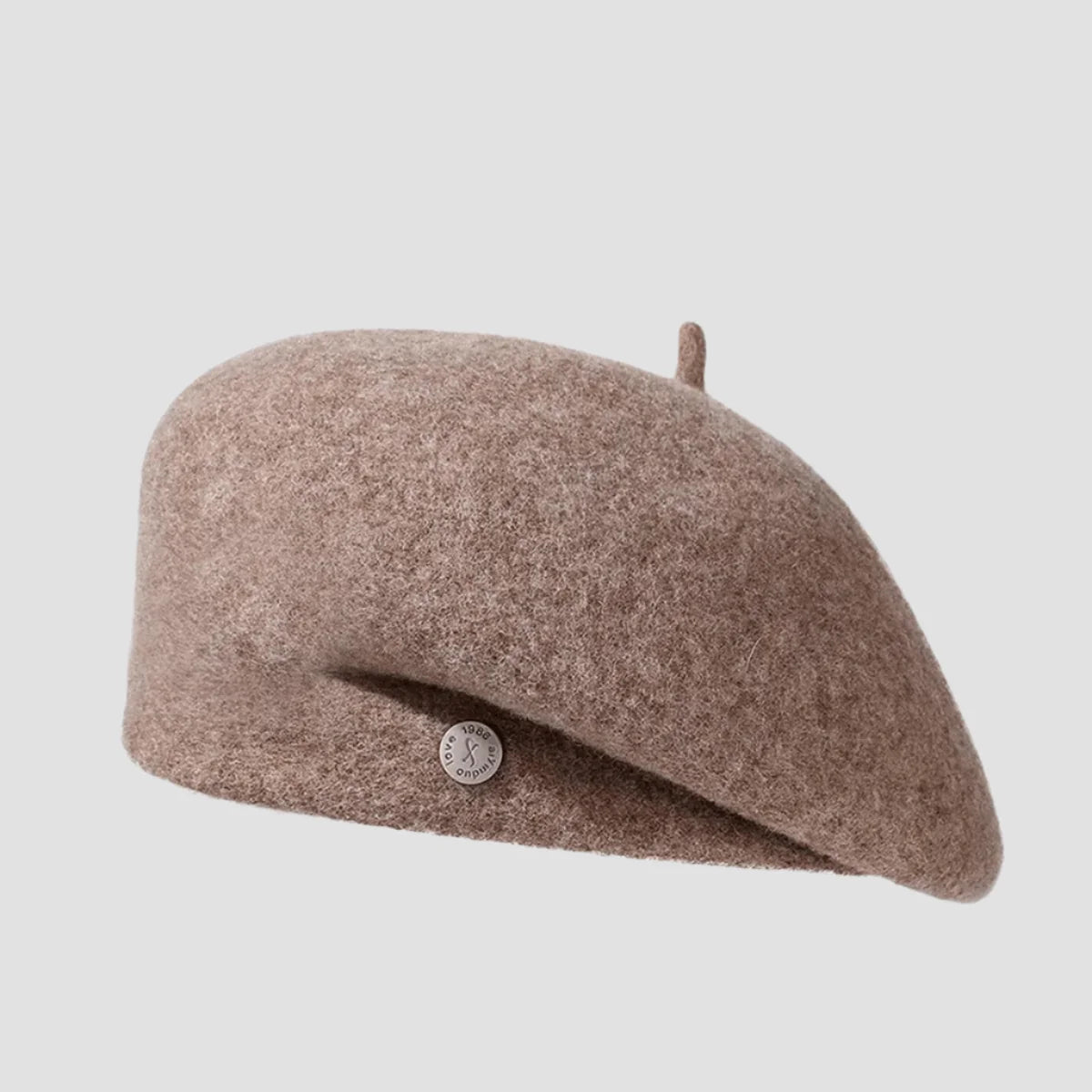 Beige wool beret.