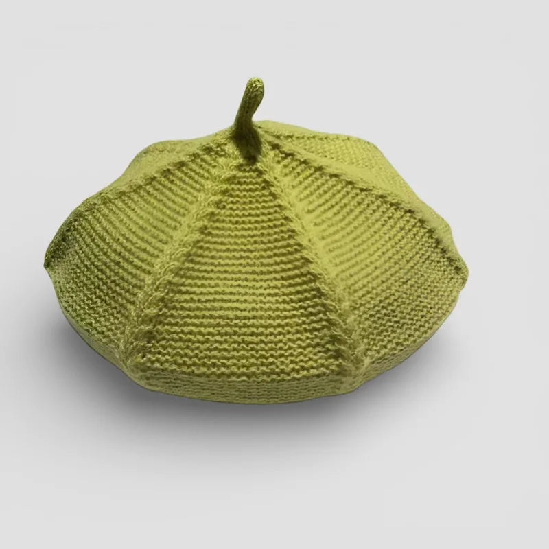 Genuine French beret in olive green with ribbed texture and top loop