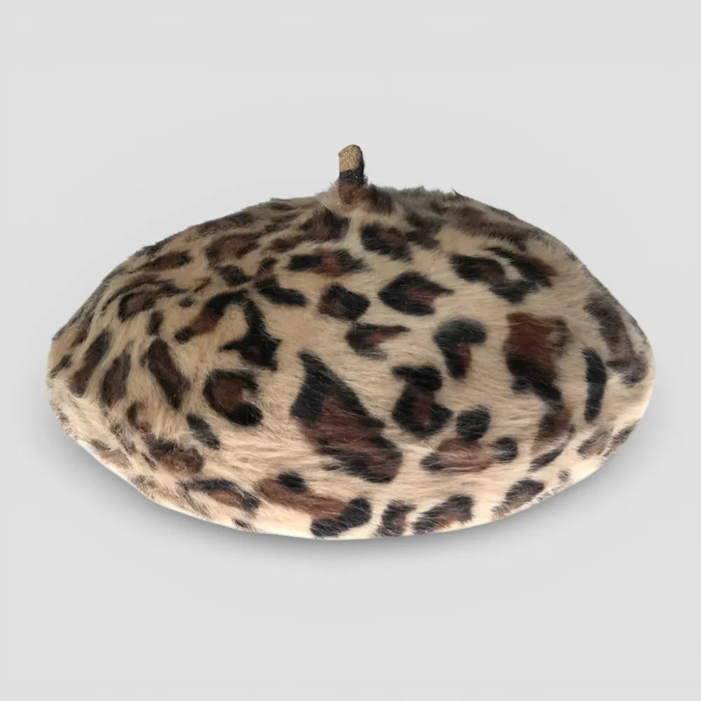 Leopard skin beret with furry texture and wooden button top