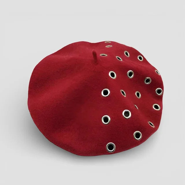 Red suede Boina beret with silver-toned eyelets